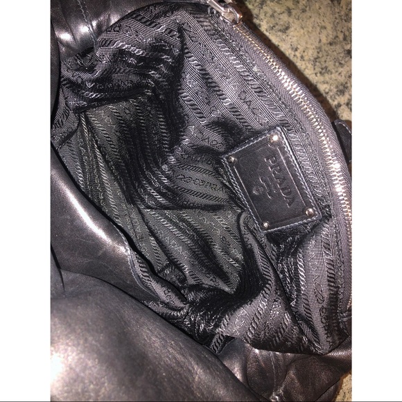 Authentic PRADA Vintage leather purse - Picture 4 of 9